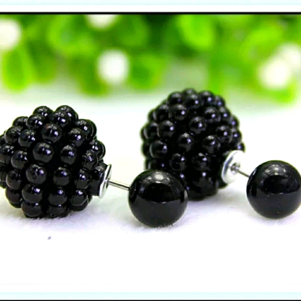🖤Black Porcupine Pearl Double🦔Side Studs🖤